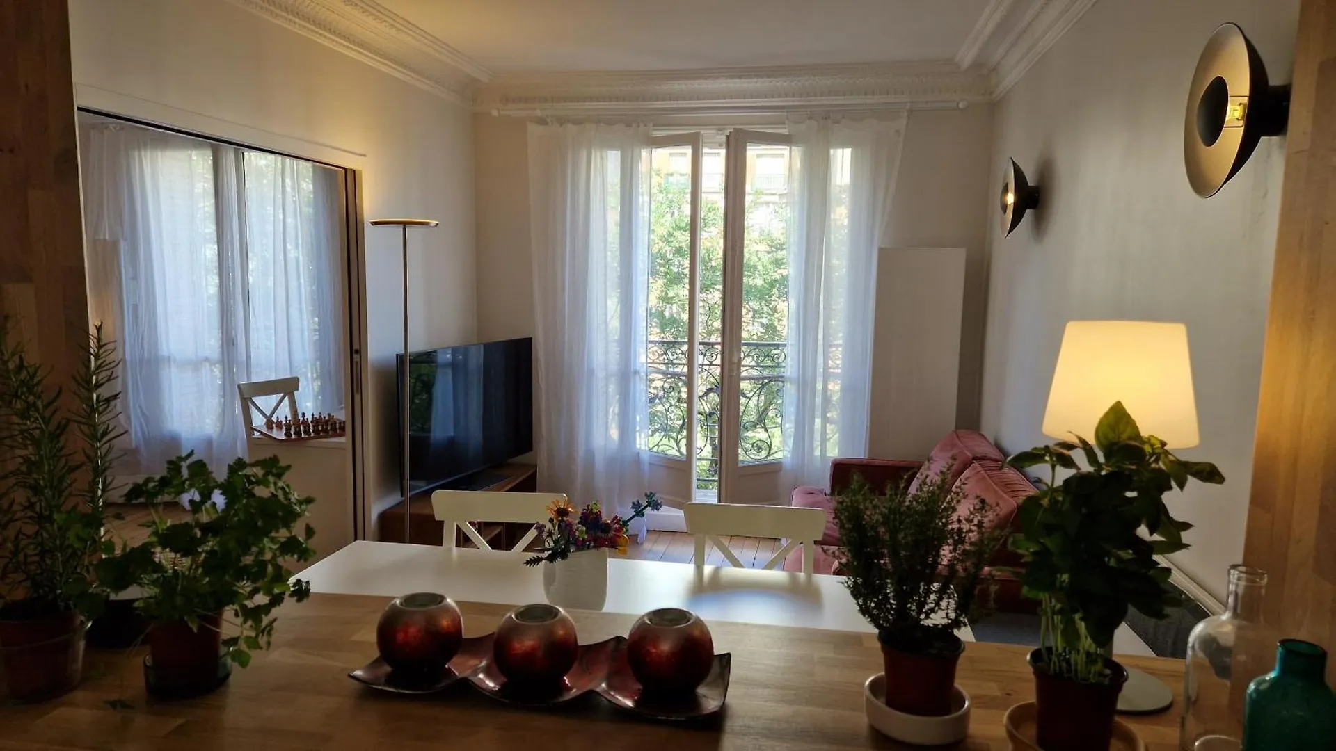 Parc Montsouris 14eme-le Calme Et Le Charme Apartament